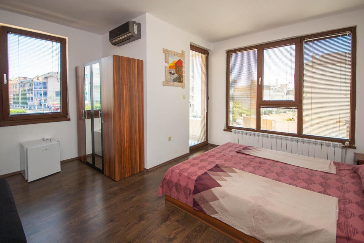 Hotel Czech Rhapsody Nesebar Esterno foto